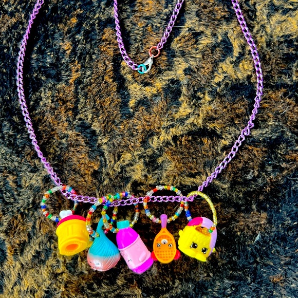 Shopkins toy Necklace - Picture 1 of 4